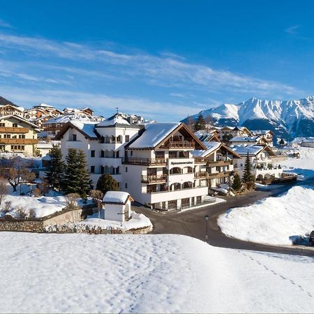 Apart-Hotel Alpinsonnenresidenz Фис Екстериор снимка
