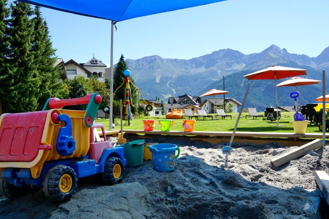 Apart-Hotel Alpinsonnenresidenz Фис Екстериор снимка