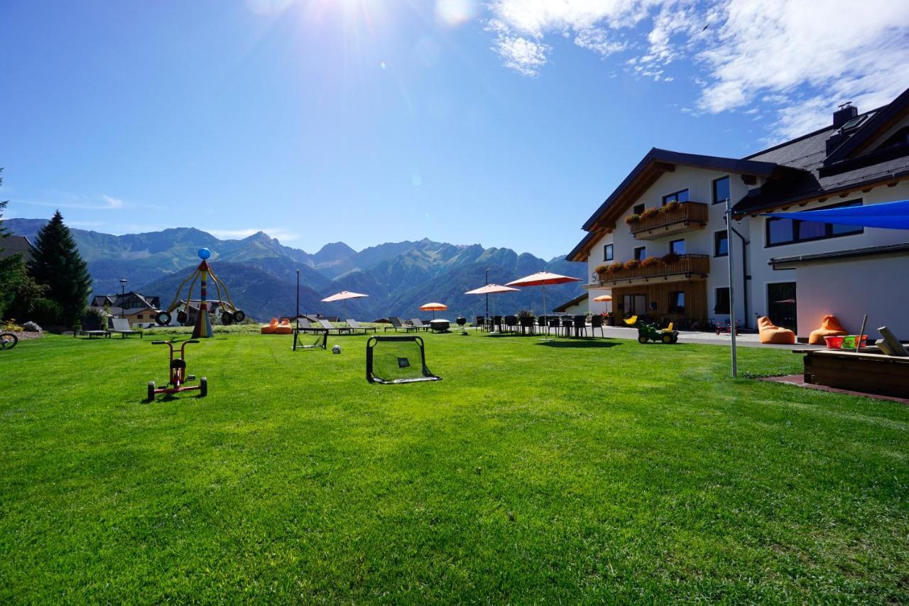 Apart-Hotel Alpinsonnenresidenz Фис Екстериор снимка