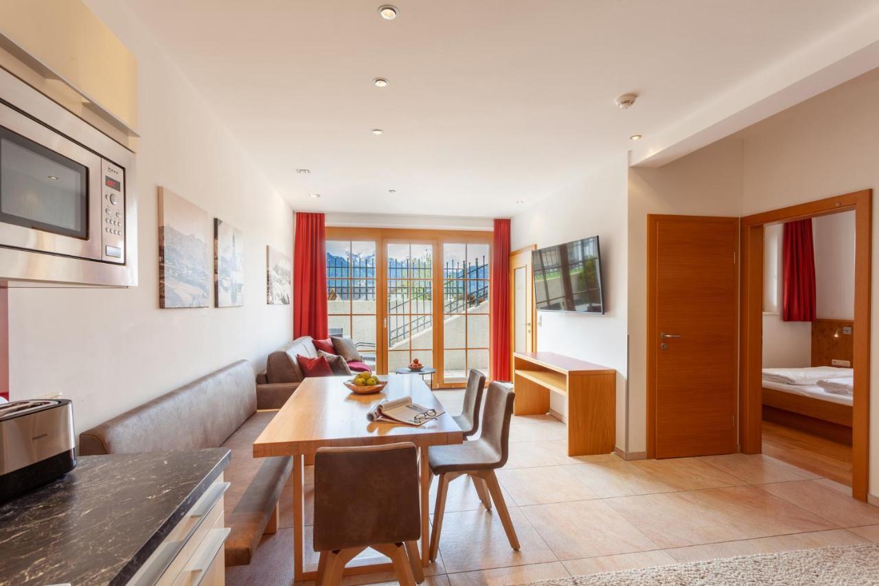 Apart-Hotel Alpinsonnenresidenz Фис Екстериор снимка