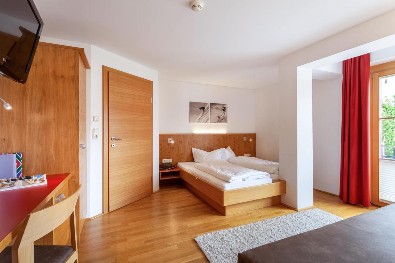Apart-Hotel Alpinsonnenresidenz Фис Екстериор снимка