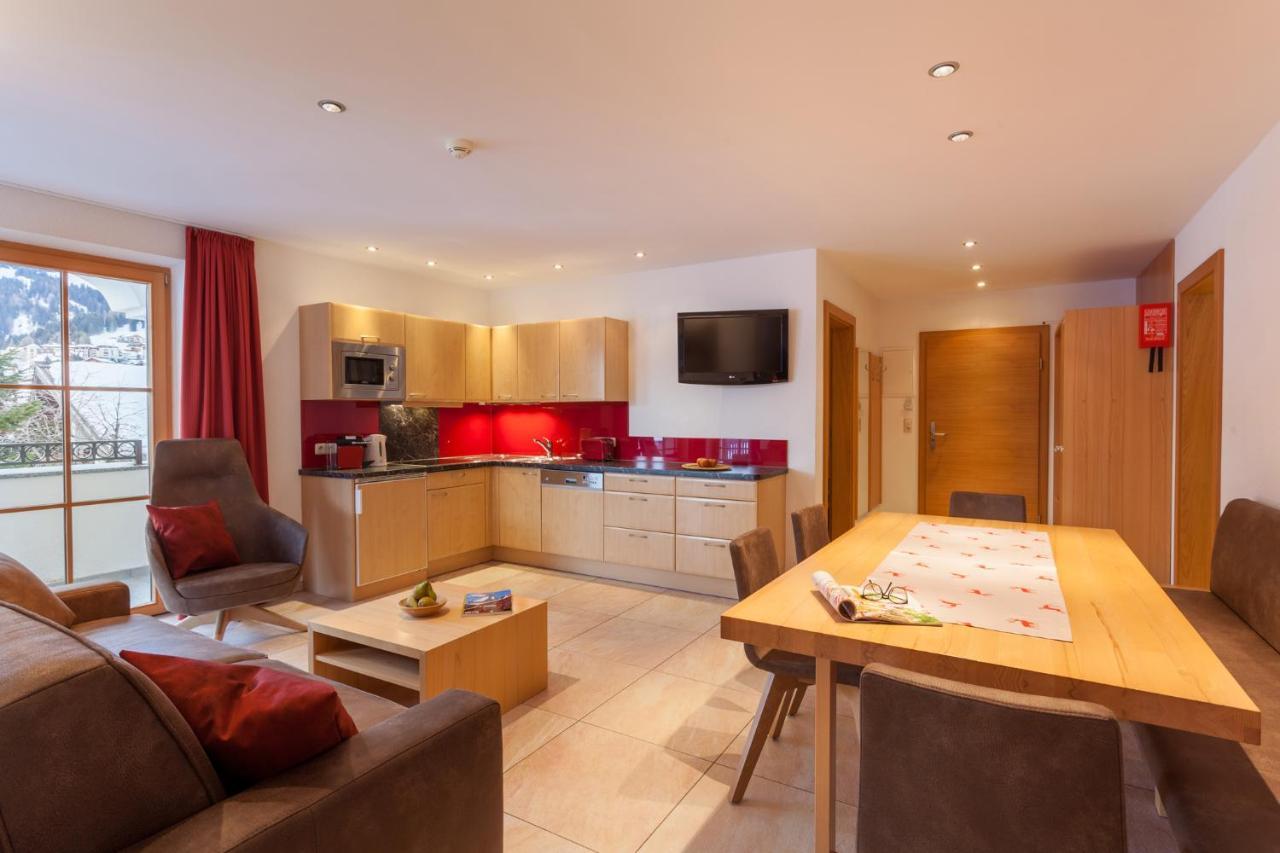 Apart-Hotel Alpinsonnenresidenz Фис Екстериор снимка