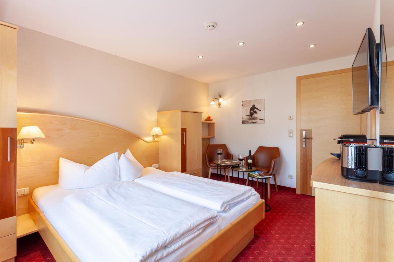 Apart-Hotel Alpinsonnenresidenz Фис Екстериор снимка