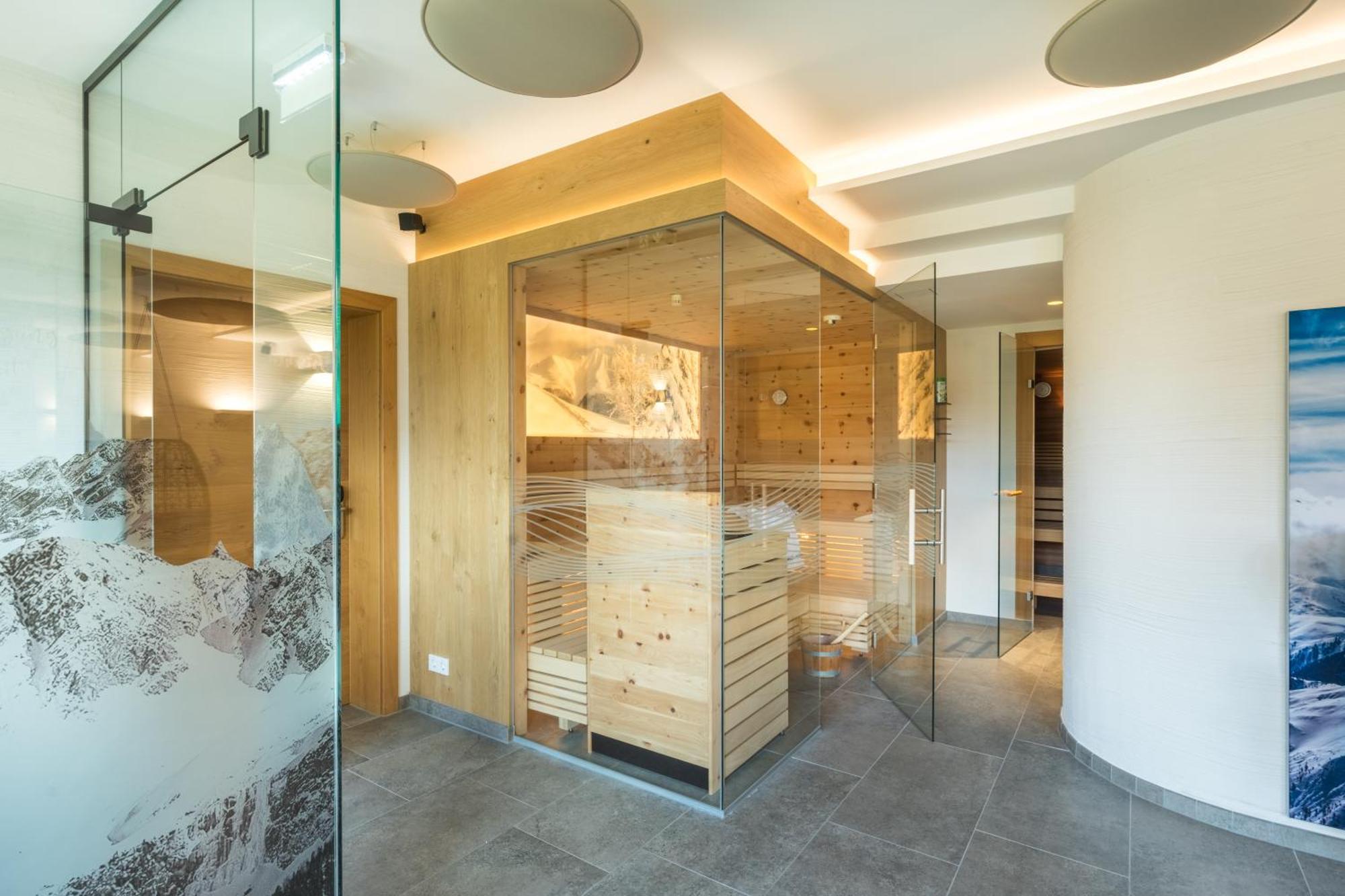 Apart-Hotel Alpinsonnenresidenz Фис Екстериор снимка