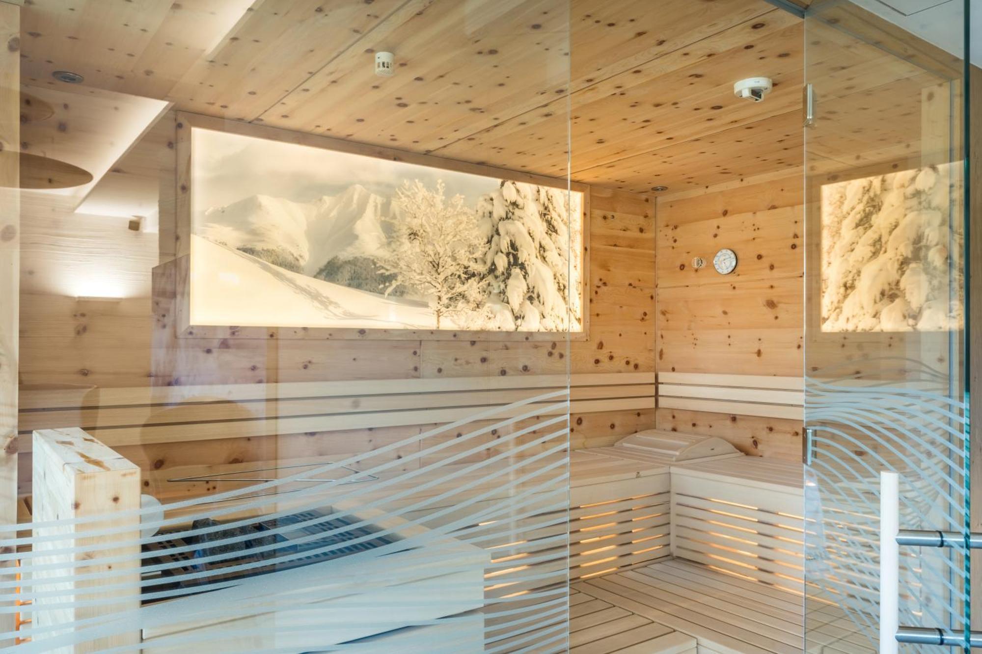 Apart-Hotel Alpinsonnenresidenz Фис Екстериор снимка